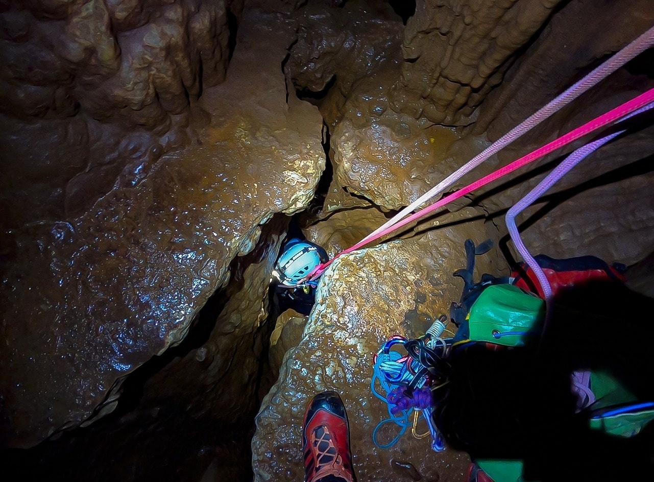 espeleobarranquismo en león. san isidro