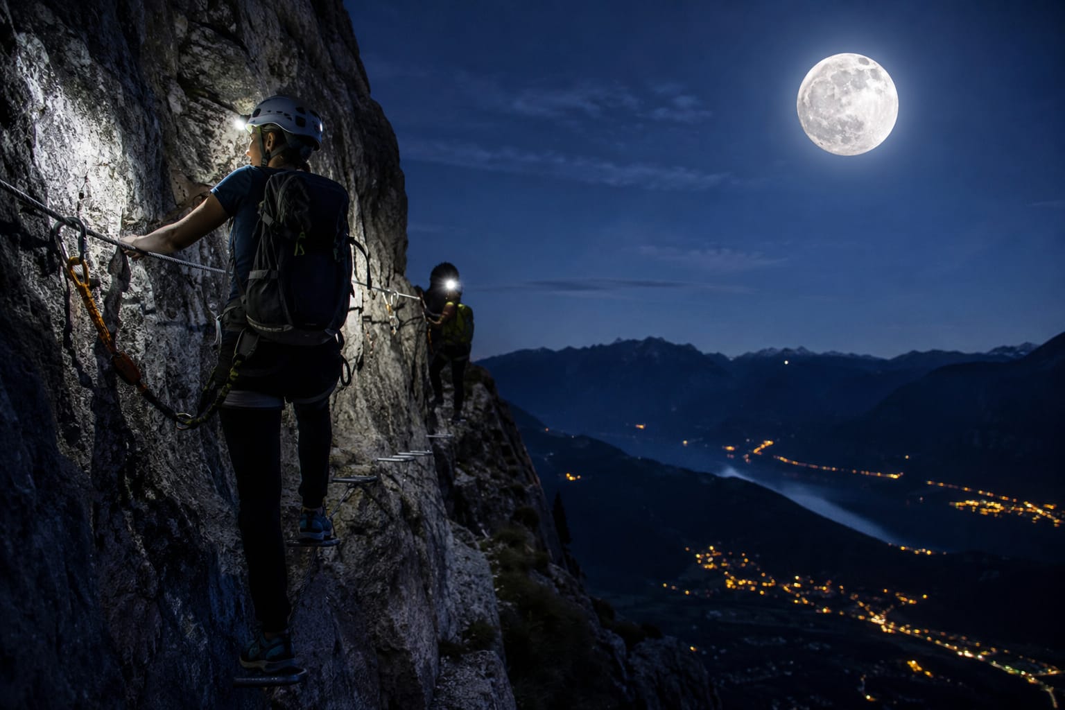 vía ferrata nocturna